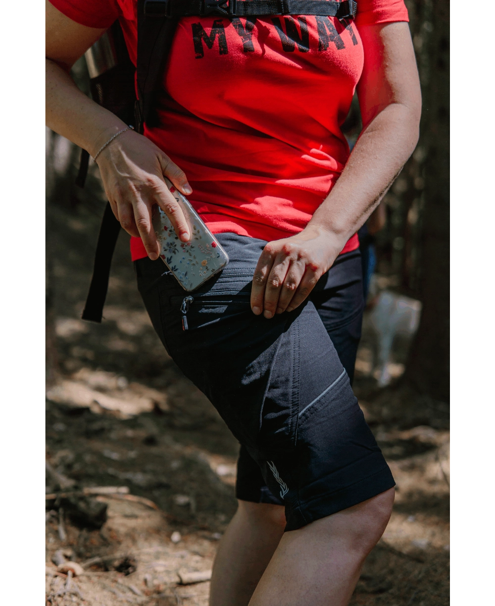 Strečové sportovní kraťasy Bennon Fobos pro pohodlný pohyb, pro ženy